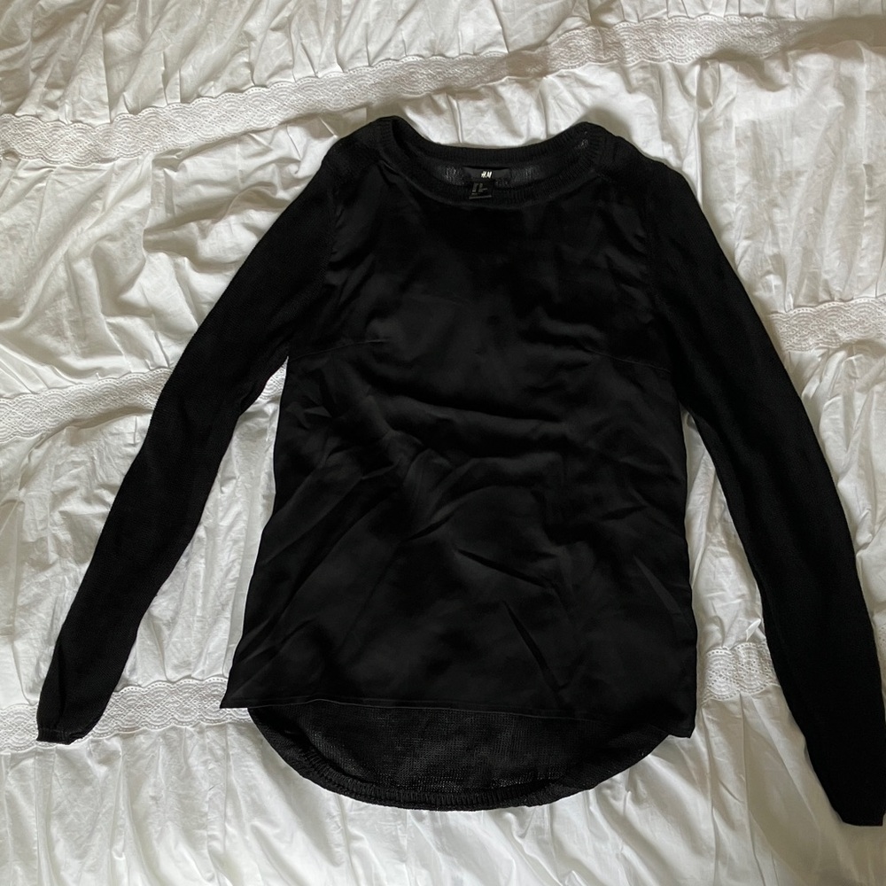 H&M Black Long Sleeve Women's sweater